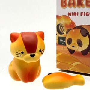 New Dreams Fresh Bread Series 1, Cat with Fish Mini Figure, Open Blind Box